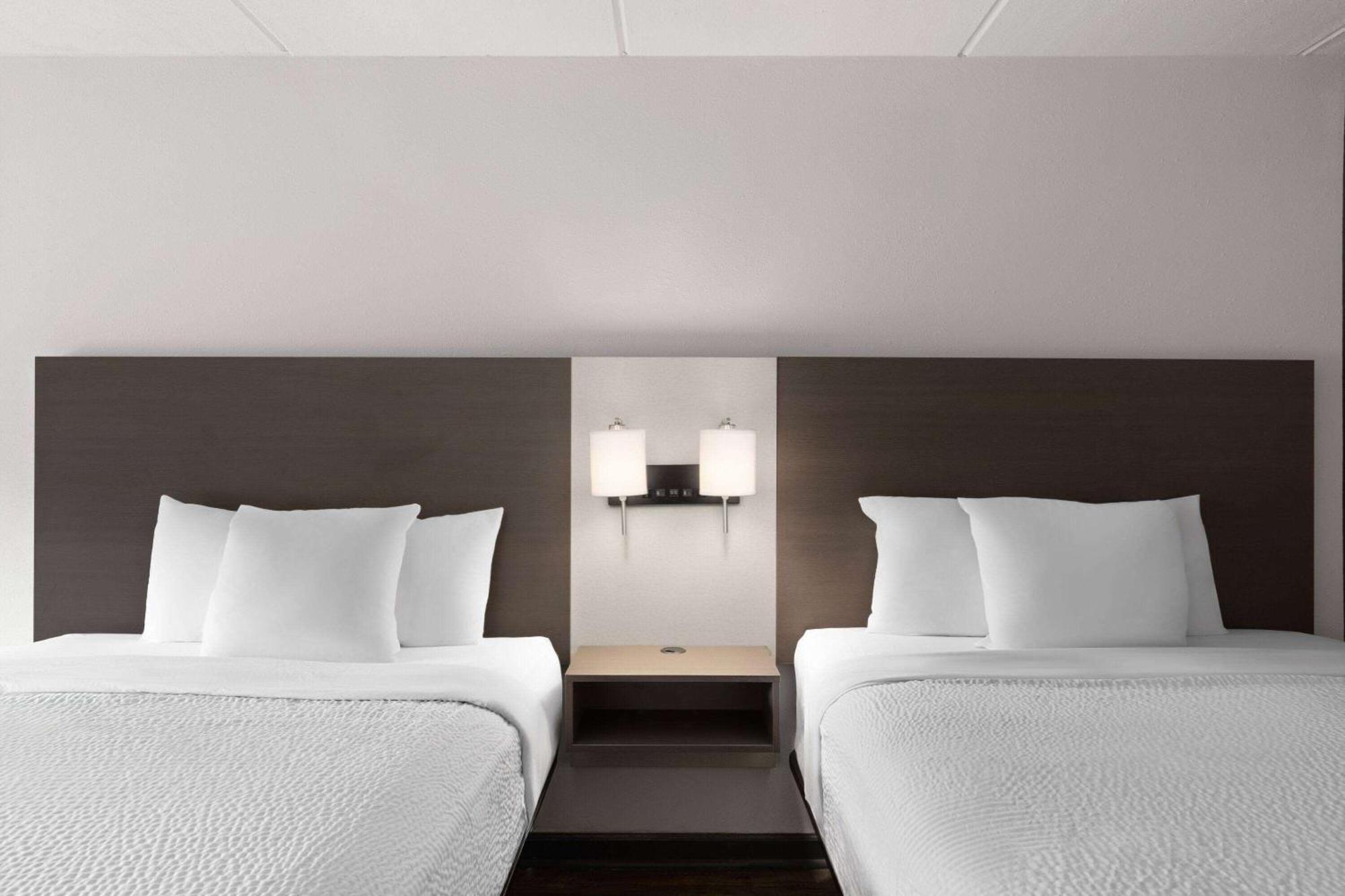 Hotel Ramada By Wyndham Bainbridge Zewnętrze zdjęcie